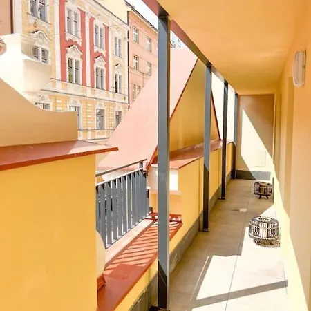 شقة Diamond Terrace & Sauna 207 براغ
