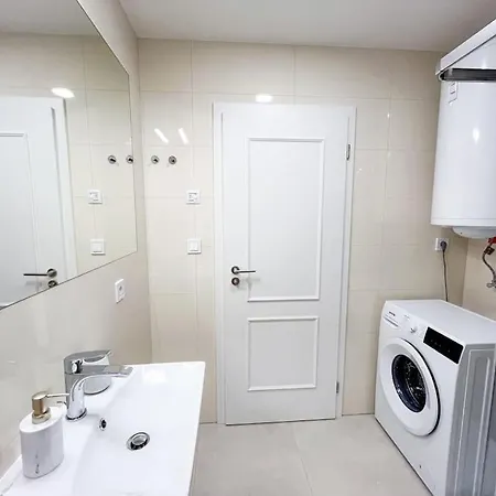 Diamond Terrace & Sauna 207 شقة براغ